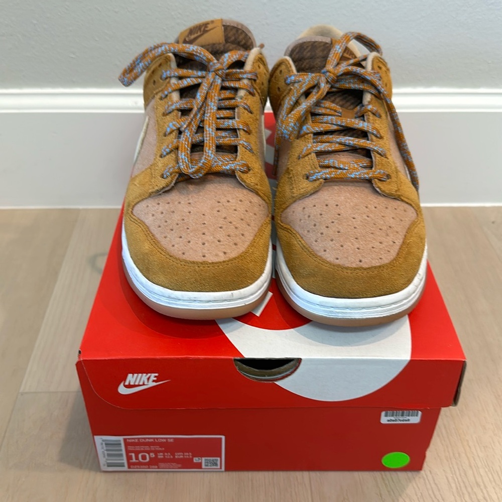 Men’s Nike Dunk Low SE - Teddy Bear